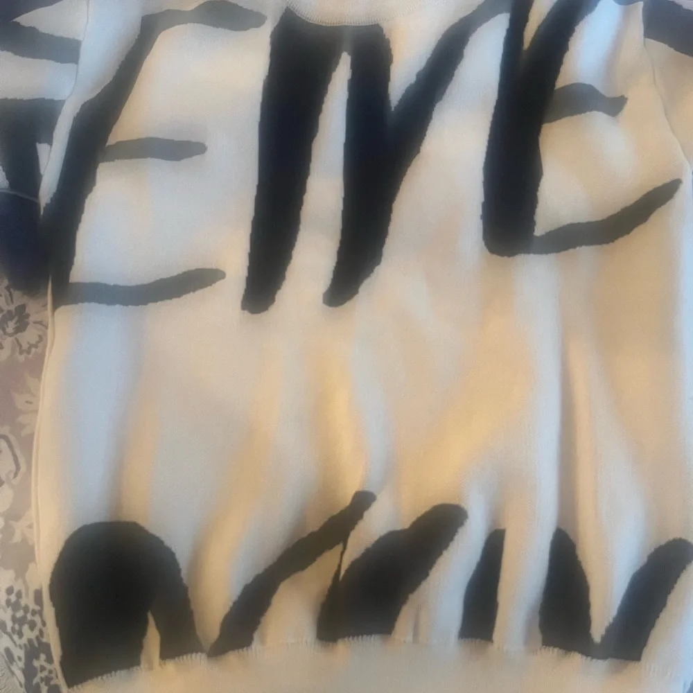 SHEIN sweater NEW size medium never worn, beige in color. Absolutely beautiful! - Picture 4 of 9